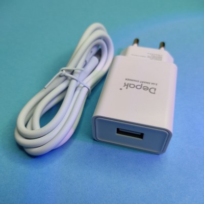 Сетевое зарядное устройство Depak DH-G01 Lightning для iPhone 5/6/7