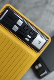 Внешний аккумулятор XO PR-217, 10000 mAh, быстрая зарядка QC 3.0+PD, желтый