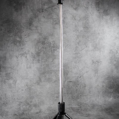 Монопод-трипод WALKER WTR-50, Bluetooth, съемный пульт, 103 см, черный