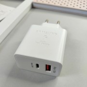 Сетевое зарядное устройтво Samsung S22 5G, USB Type С, (35W), (поврежденная упаковка), белый