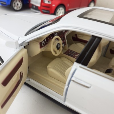 Металлическая модель автомобиля "Rolls-Royce" CZ113A, в ассортименте